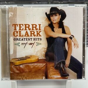 Terri Clark - Greatest Hits 1994-2004 on CD. 2004